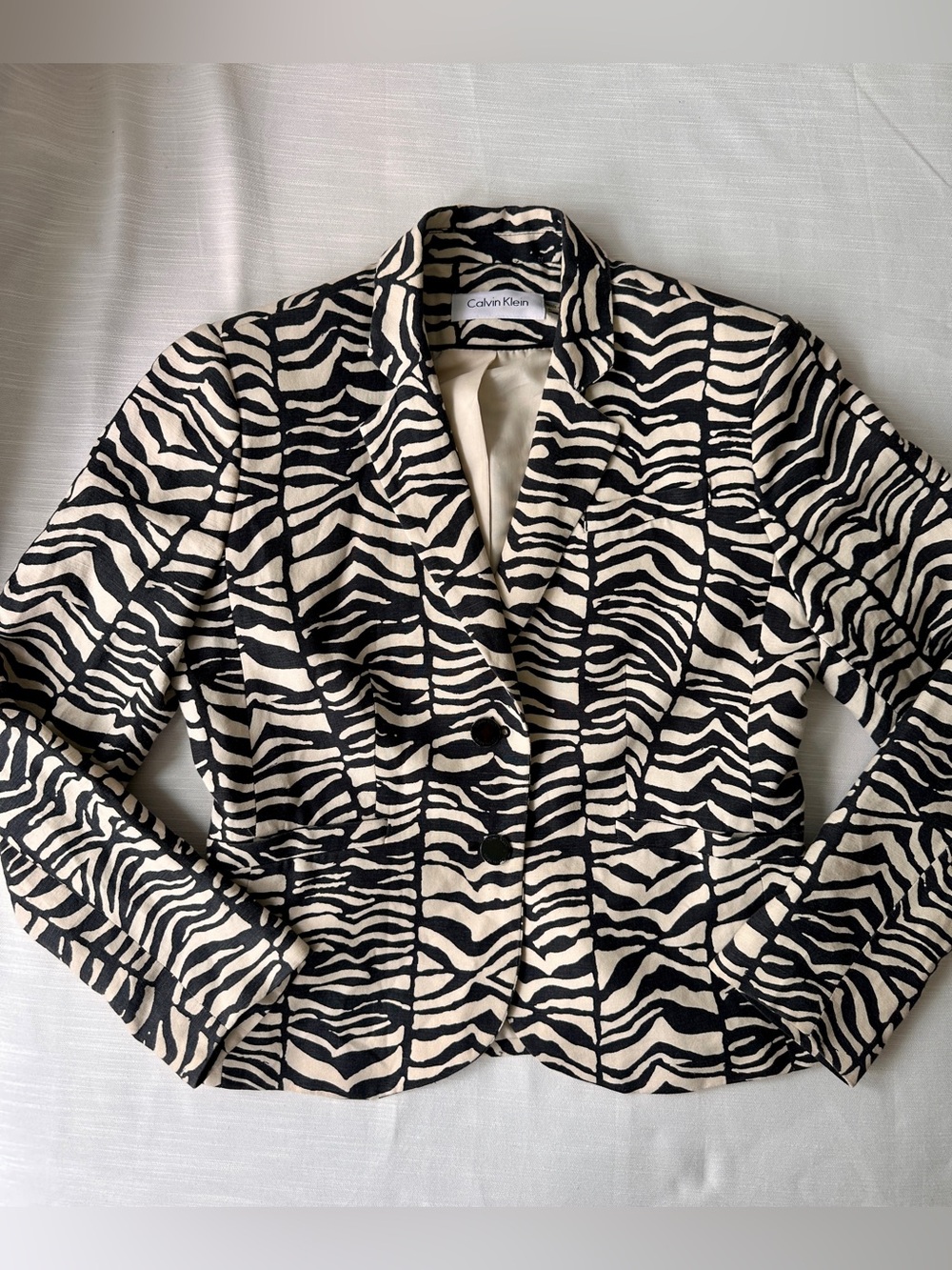 Women’s Calvin Klein Black and Cream Zebra-Print Tailored Blazer size 6 EUC